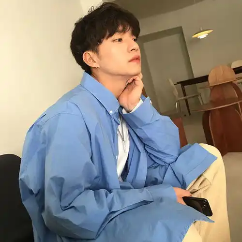 看看你家男朋友以前有没有谈过恋爱