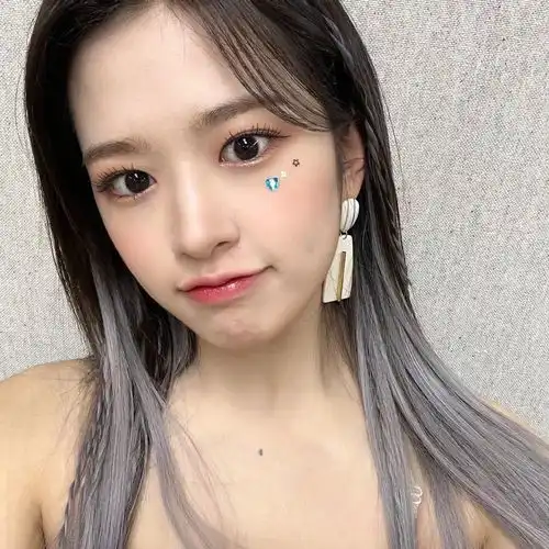 爱豆头像izone安宥真元气合集