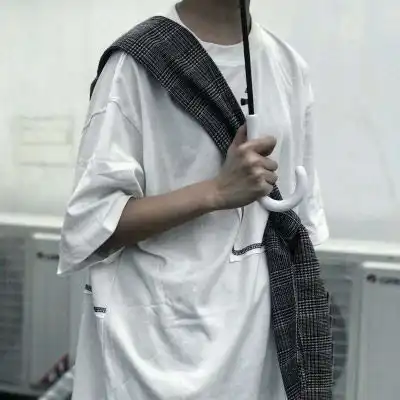 qq头像男生下半身无头学生系半身控网图