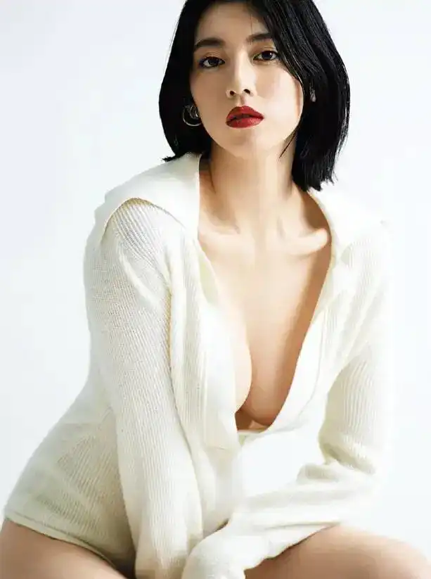 纯欲系女生身材照头像真