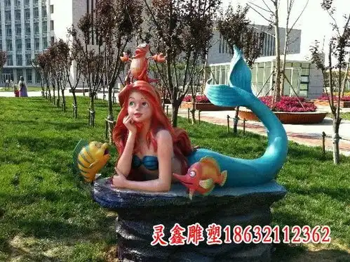 玻璃钢雕塑小船图片