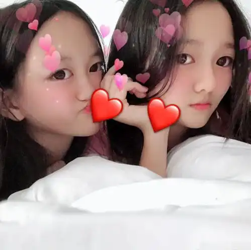 11岁李嫣4字价值26万,一幅画拍卖100万,逛街只看不买