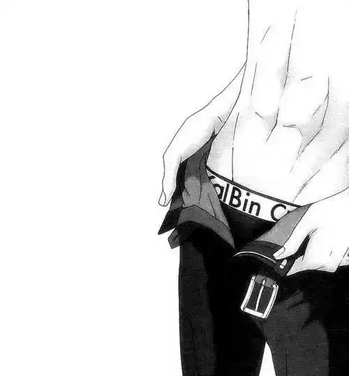 二次元头像脱胸罩的背影