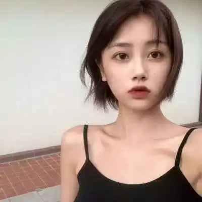 短发美女微信头像图片2020短发微信头像女霸气范