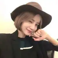 短发女生头像高冷霸气