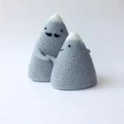 在看过这些呆萌羊毛毡后,还让我怎么好好吃食物
