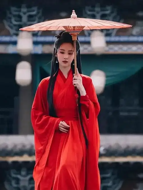 陈都灵演完了所有剧的白月光,因为她用了题海战术春风娱乐