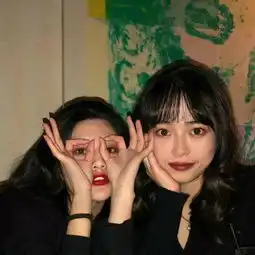 闺蜜头像你是我温暖的手套,冰冷的啤酒,带着阳光味道的衬衫