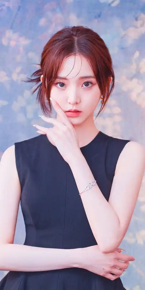 凡尘美女街拍大赏系列1喜欢穿超短裙的姑娘咋那么多