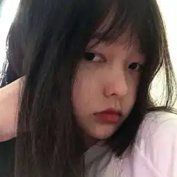 唯美好看的长发侧颜女生图像