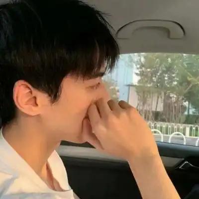 她喜欢的是同学王俊凯,不是明星王俊凯