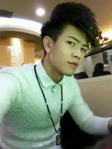 求qq头像,男生的,偏成熟点的,不要幼稚