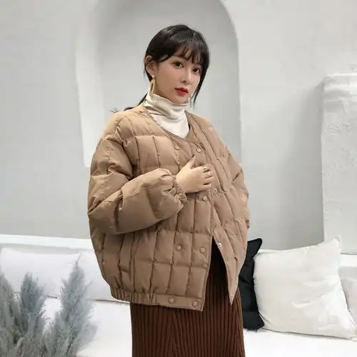 韩系街拍范的短款棉服,是小个子女生的心头好哦
