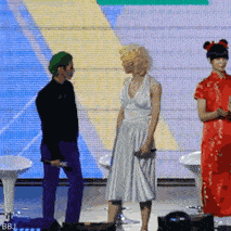 范丞丞演白雪公主朱正廷反串玛丽莲梦露,这个男团真的有毒