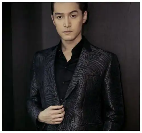 刘诗诗力挺胡歌唐嫣新剧繁花中的友情打call