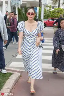 属于夏天的蓝白色不加滤镜就这么美