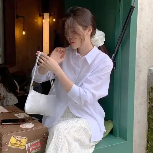 ootd韩系气质穿搭的小姐姐