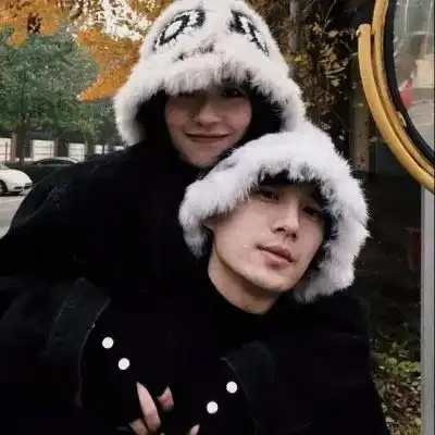 氛围感微信情侣头像黑色