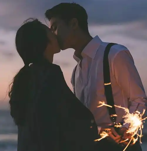 情侣头像真人禁欲系情头