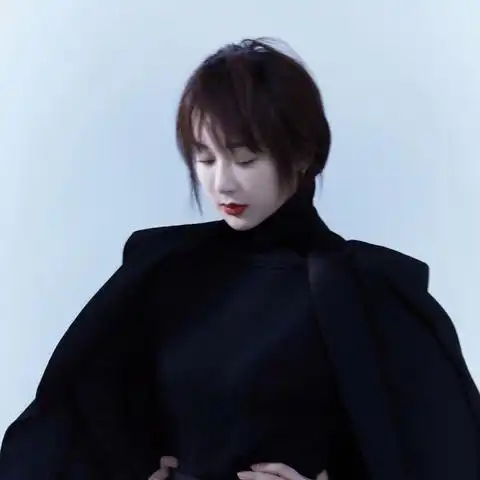 杨紫朦胧氛围感大片为什么会上热搜大家如何评论的