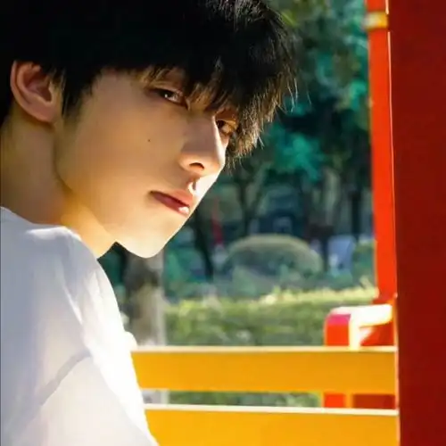 男生头像如果最后是你晚一点也没关系