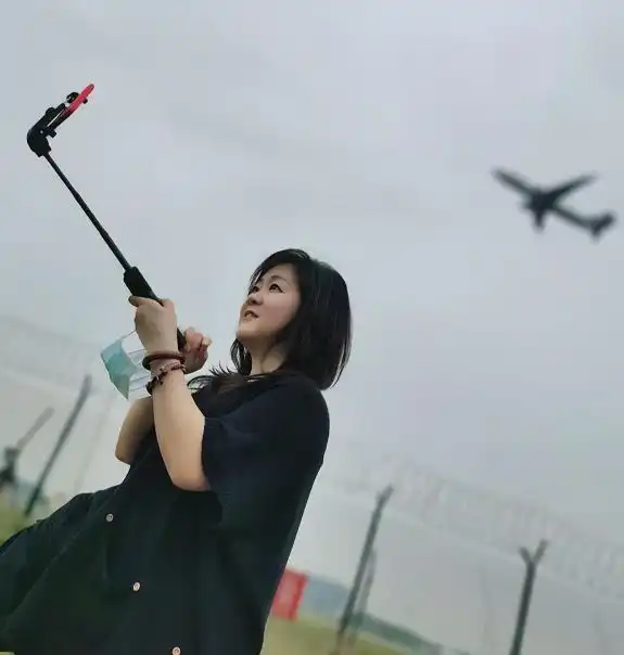 台湾美女350万卖掉台北地段房,到成都摆摊生存,如今成人生赢家