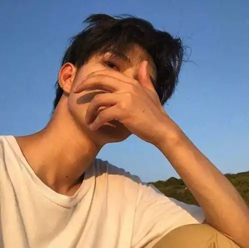 头像女人的直觉往往都是对的