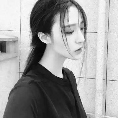 女生头像背影伤感霸气黑