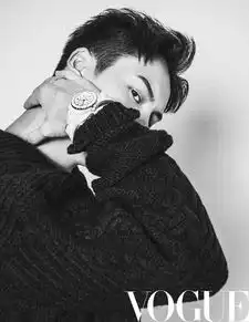 陈伟霆全新时尚大片公开黑白画面高级感十足