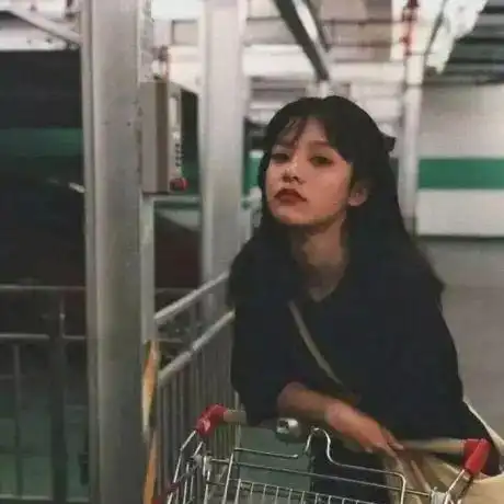 清冷女生头像微信头像