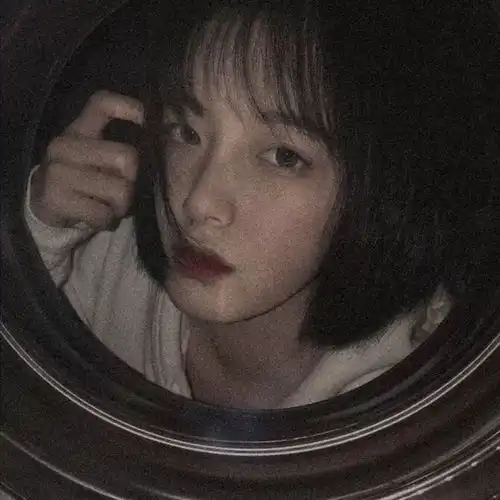 强颜欢笑的丧句一扇门如果不愿意开一直敲就没意思了