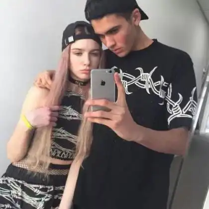 2020幸福甜蜜欧美情侣头像两人一对两人在一张上的