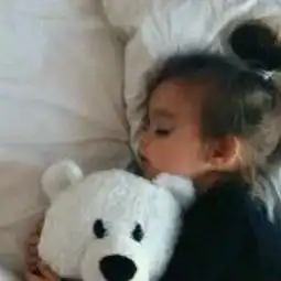 帮忙找另一张图这本来是有一对的情侣头像结果被人换了,找不到了急在线等找不到先不急回记