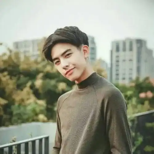 绿色系男生头像吴磊登