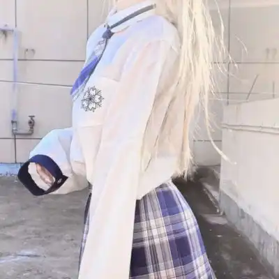 jk女生禁欲系高级感qq头