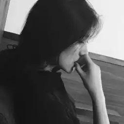 有这张照片的情头吗