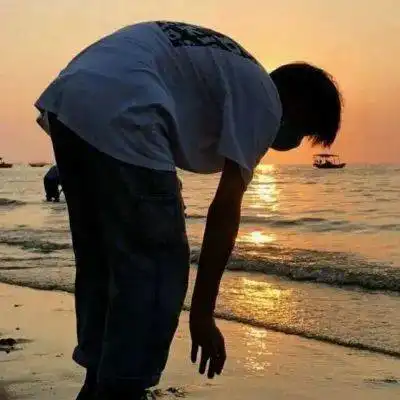 今日头像当大海也不再那么蓝