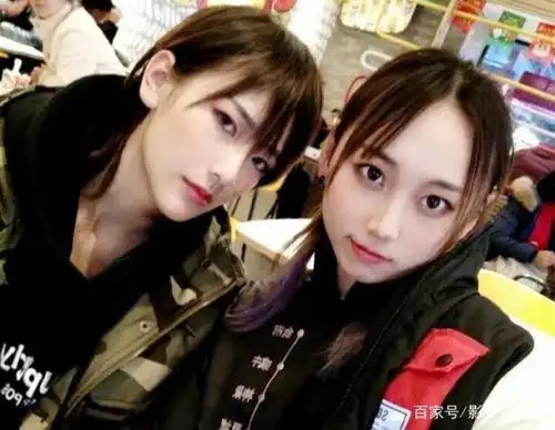 林志玲春晚绽放替身微博引粉丝热议,18岁的她是个动漫少女