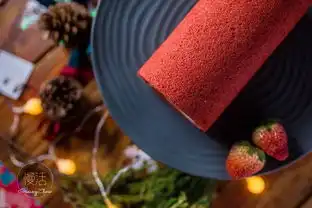 美女模特做的圣诞甜品,甜蜜暖心,颜值爆灯,草莓控的少女心已沦陷