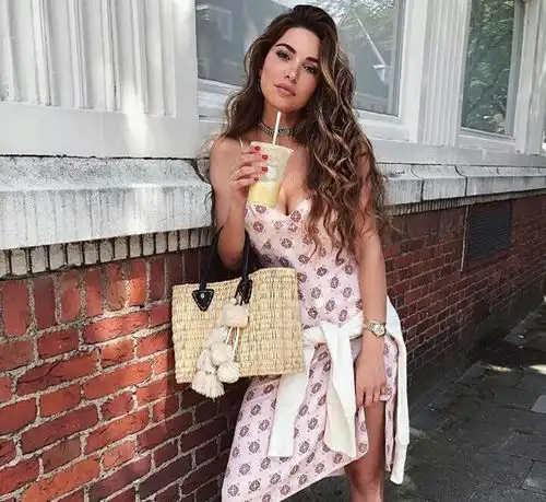 炎炎夏季,女生搭配靓丽颜色系的技巧有哪些