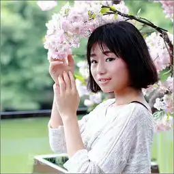 寻找美丽的花季少女