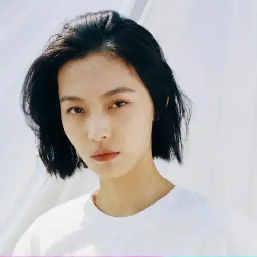 清纯动人的女生头像