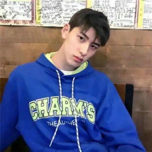 男生帅拽头像图片,社会中隐埋的痞子范儿