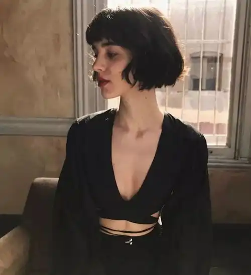 头像你和你小时候买的存钱罐挺像的又胖又没钱