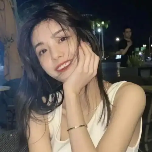 ins神仙女生头像