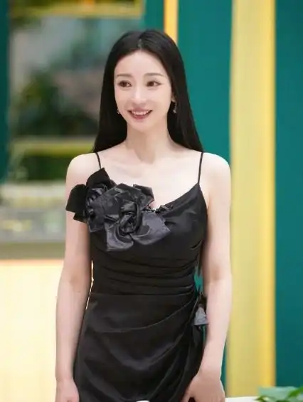 浪姐5颜值前十蔡文静复古性感,张予曦尽显古典美韵,各有各的风情