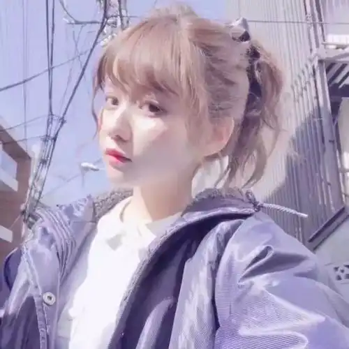 头像女生紫色系短发