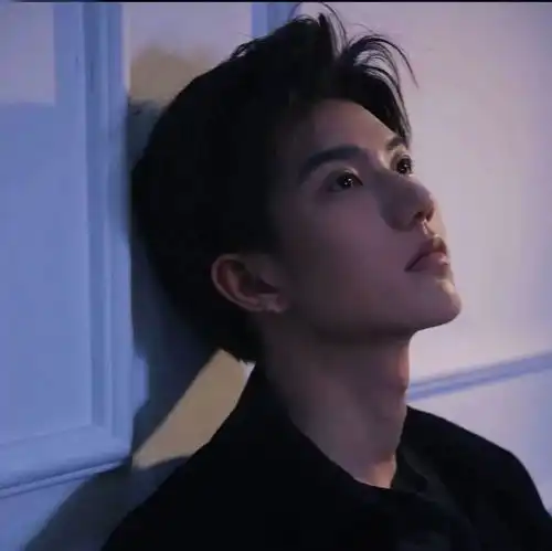 黑色系头像高级感男痞帅