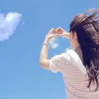 头像女蓝色系天空头像