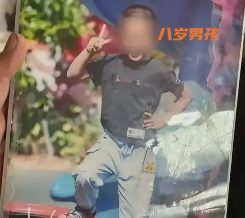 青岛中院激民愤男童最后绝望三小时让人窒息,父母当庭崩溃大哭